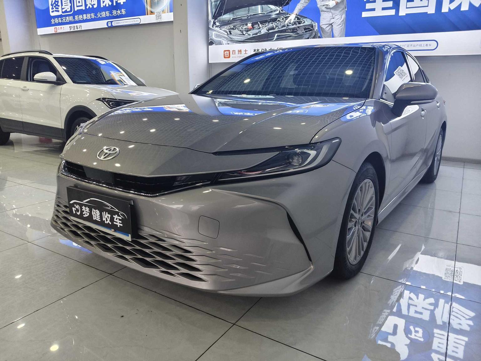 Toyota Camry 2.0GVP Luxury 2025