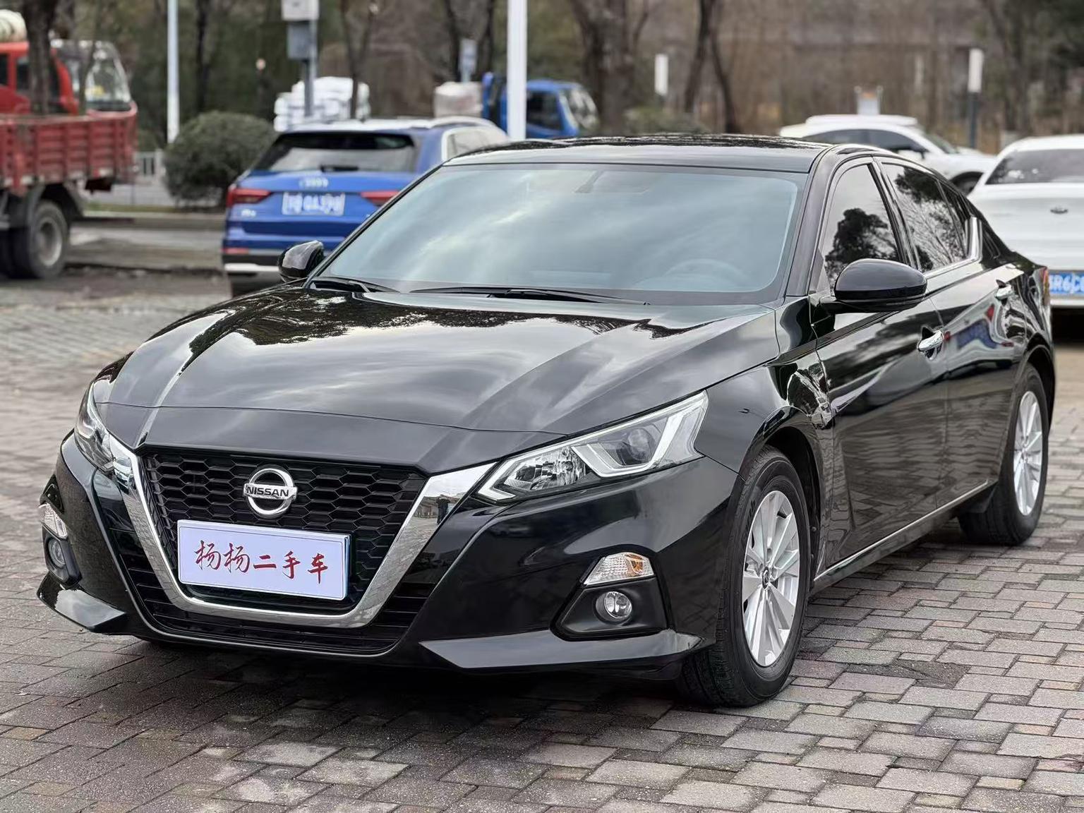 Nissan Altima 2.0L XE Fashion 2023