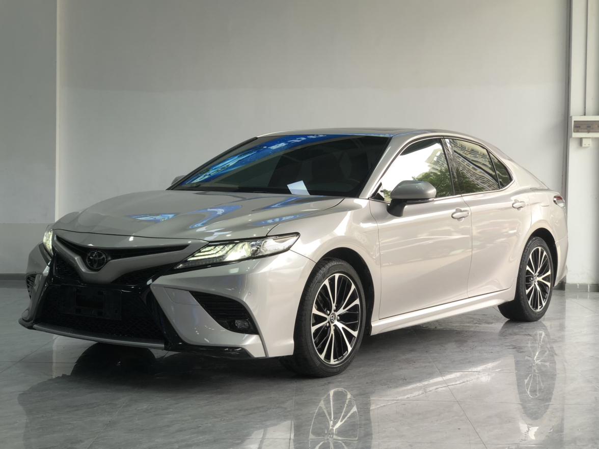 Toyota Camry 2.5S Sharp Sport 2020