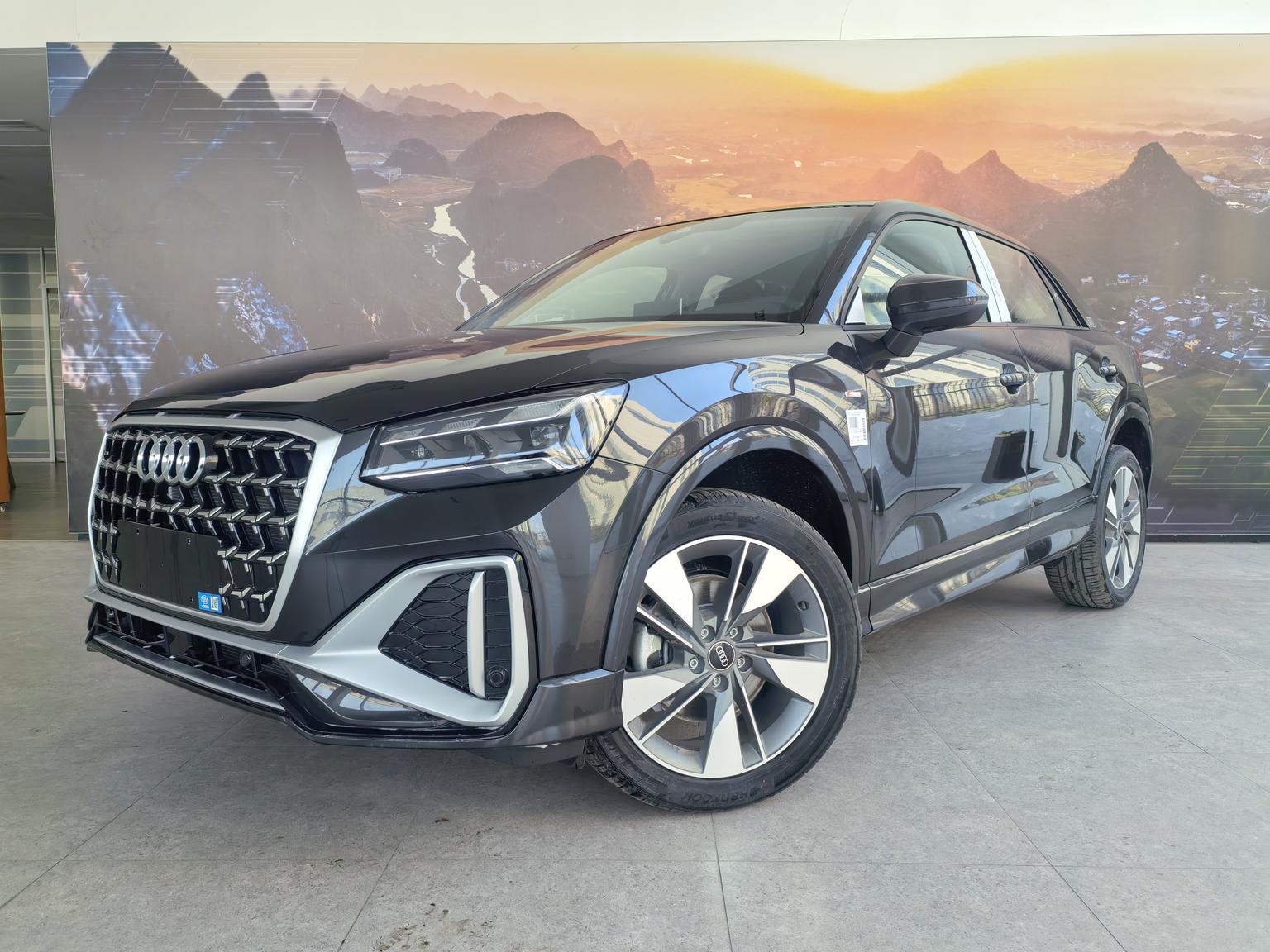 Audi Q2L 35 TFSI Fashion Dynamic 2025