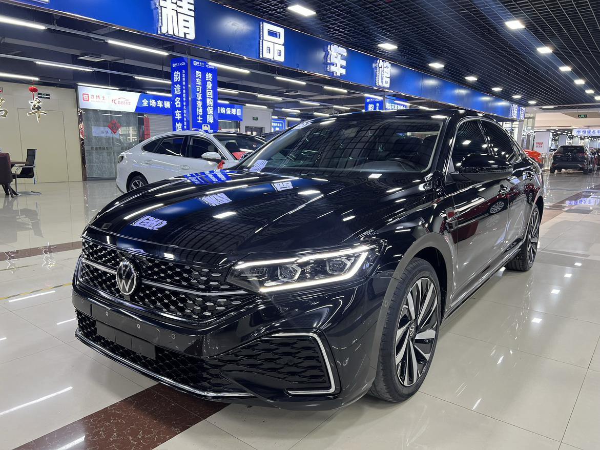 Volkswagen Passat 330TSI Stardust Prestige 2022