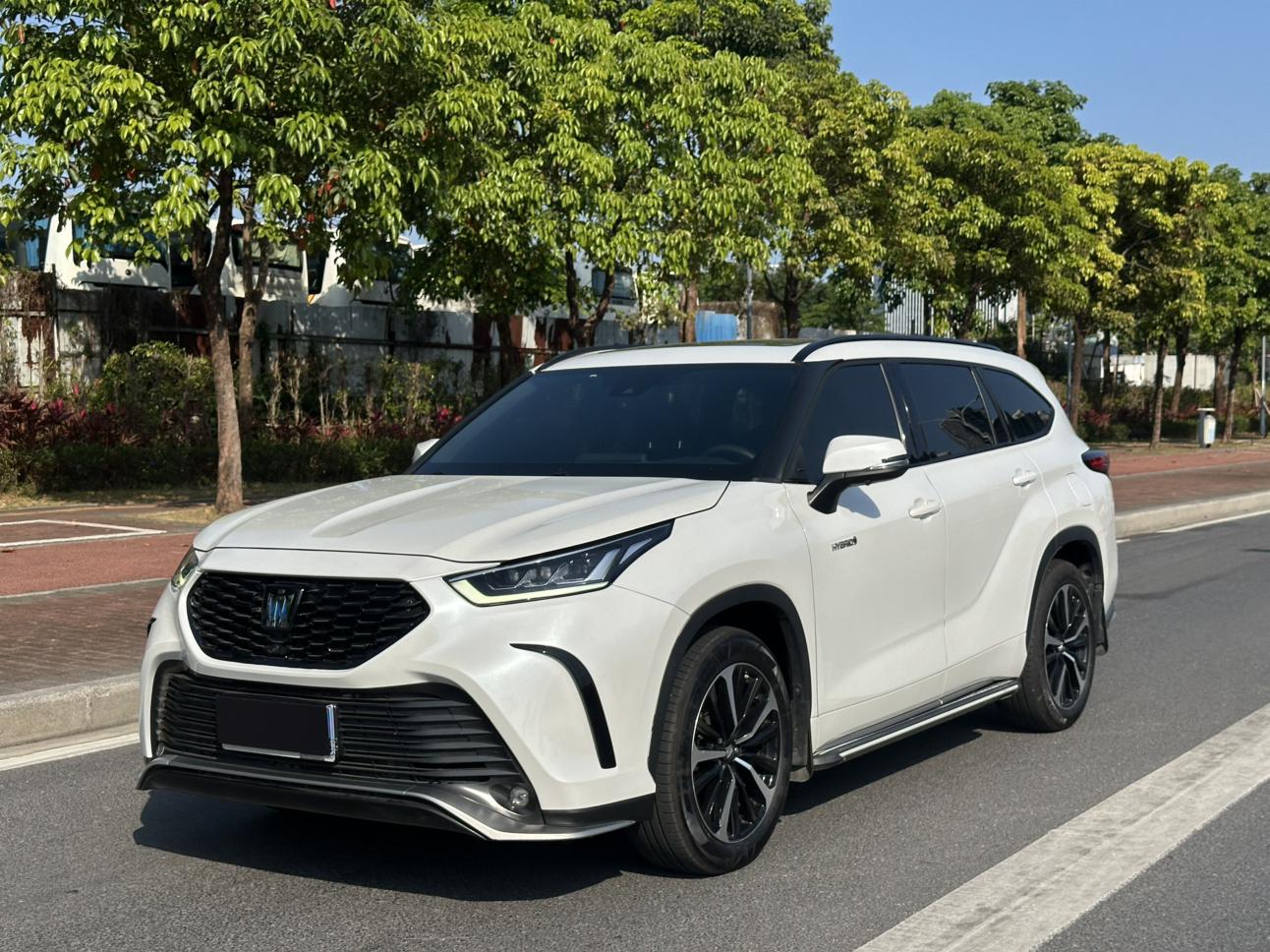 Toyota Crown-Kluger HEV AWD Luxury 2022