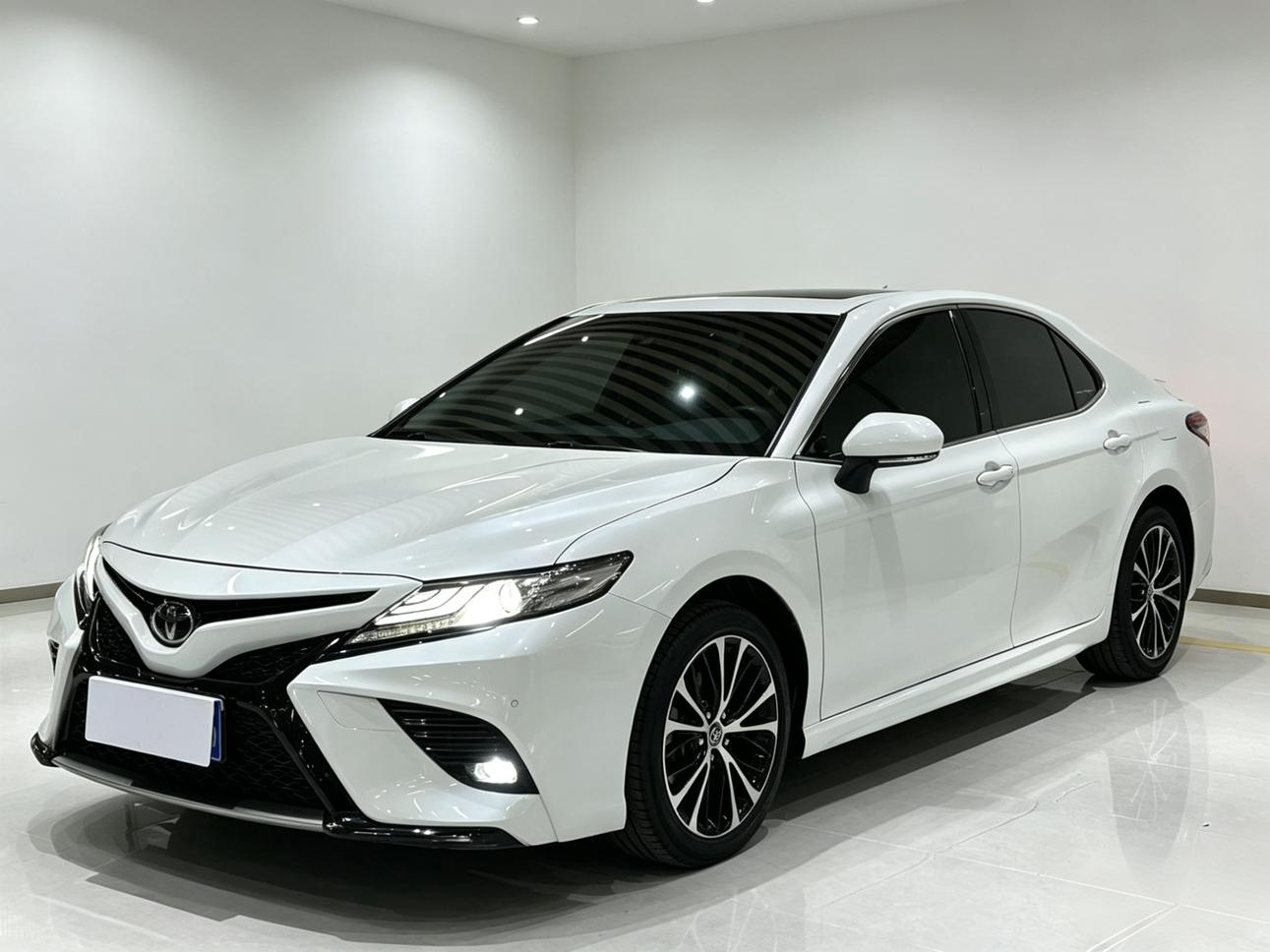 Toyota Camry 2.0S Edge Fashion (2L) 2021