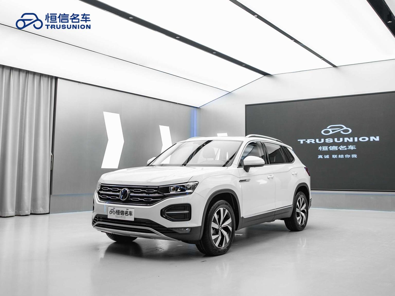 Volkswagen Tayron 330TSI 2WD Luxury Connect Plus (2L) 2022