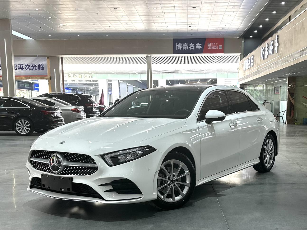 Mercedes Benz Class-A Sport Sedan Fashion 2022
