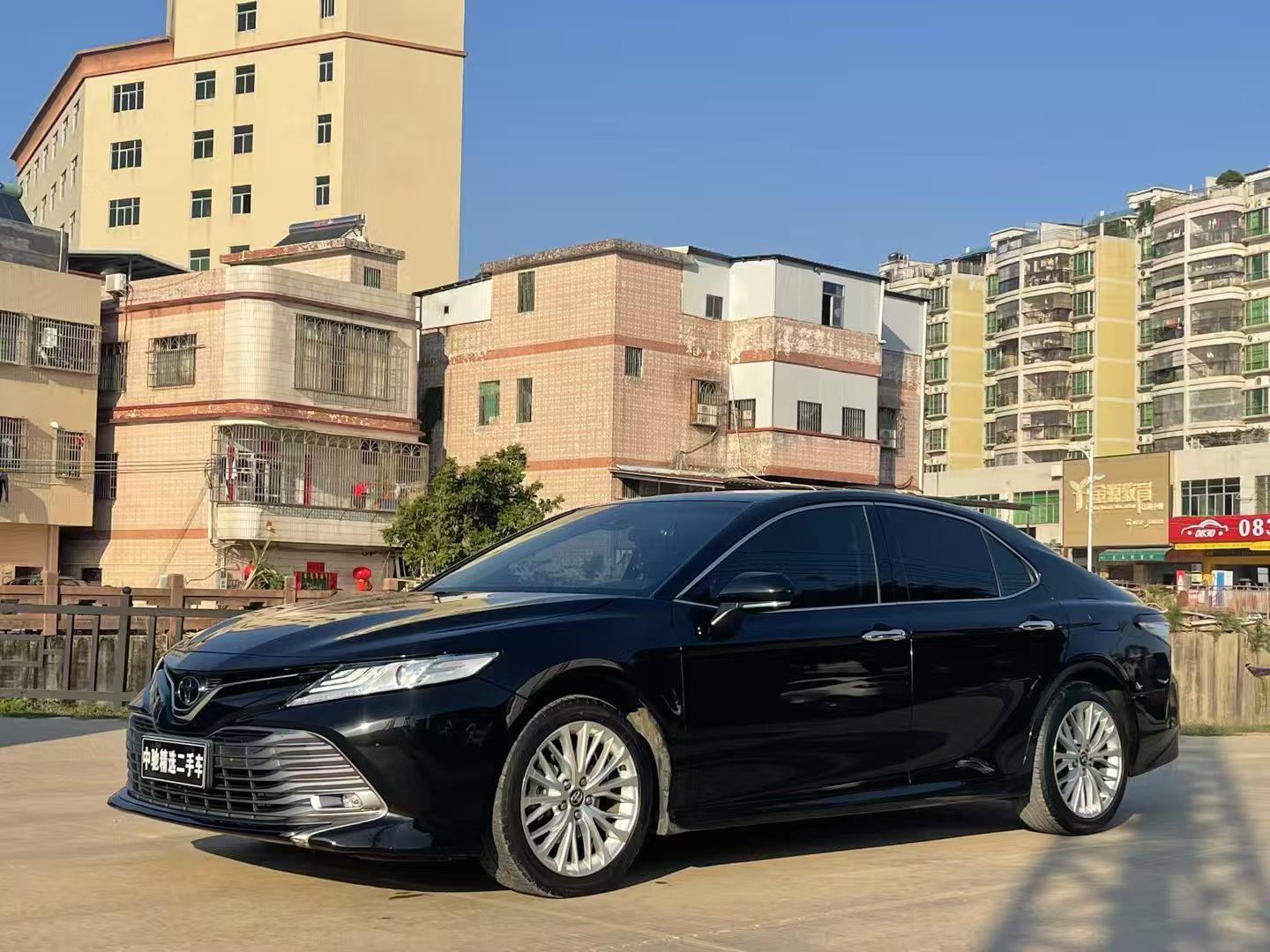 Toyota Camry 2.5G Luxury (2.5L) 2021