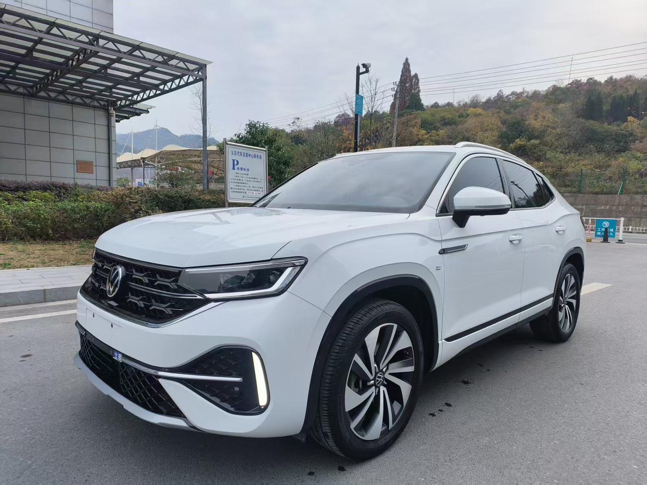 Volkswagen Tayron 330TSI Front-Wheel Drive Premium High Performance 2023