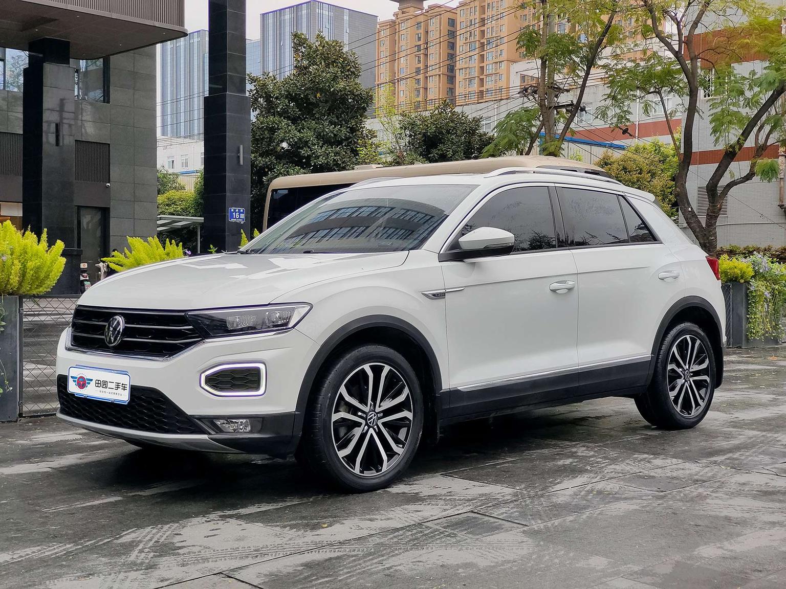 Volkswagen T-ROC 280TSI DSG 2WD Comfort Connect Edition 2021