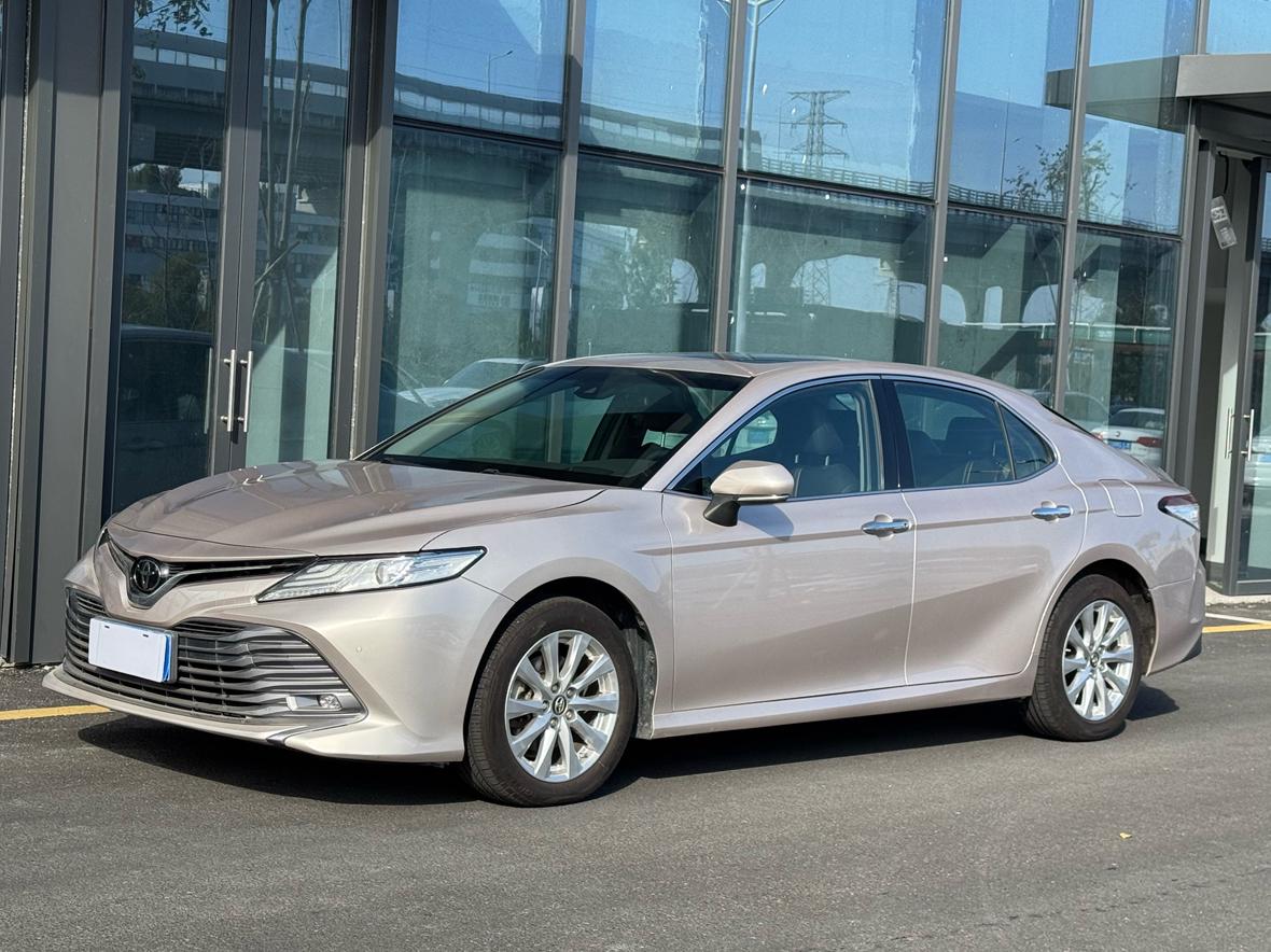 Toyota Camry G Luxury (2L) 2020