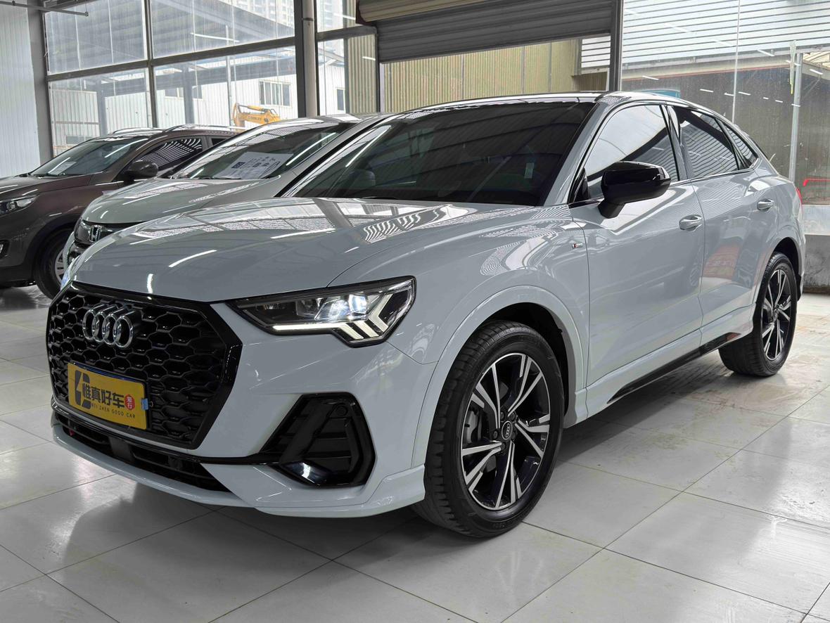 Audi Q3 40 TFSI Life Enjoyment 2022