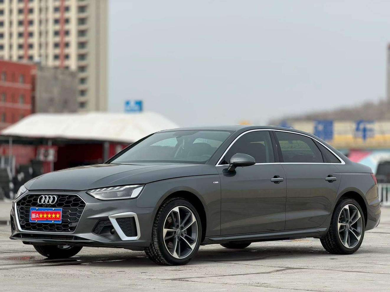 Audi A4L 40TFSI Life Edition 2021
