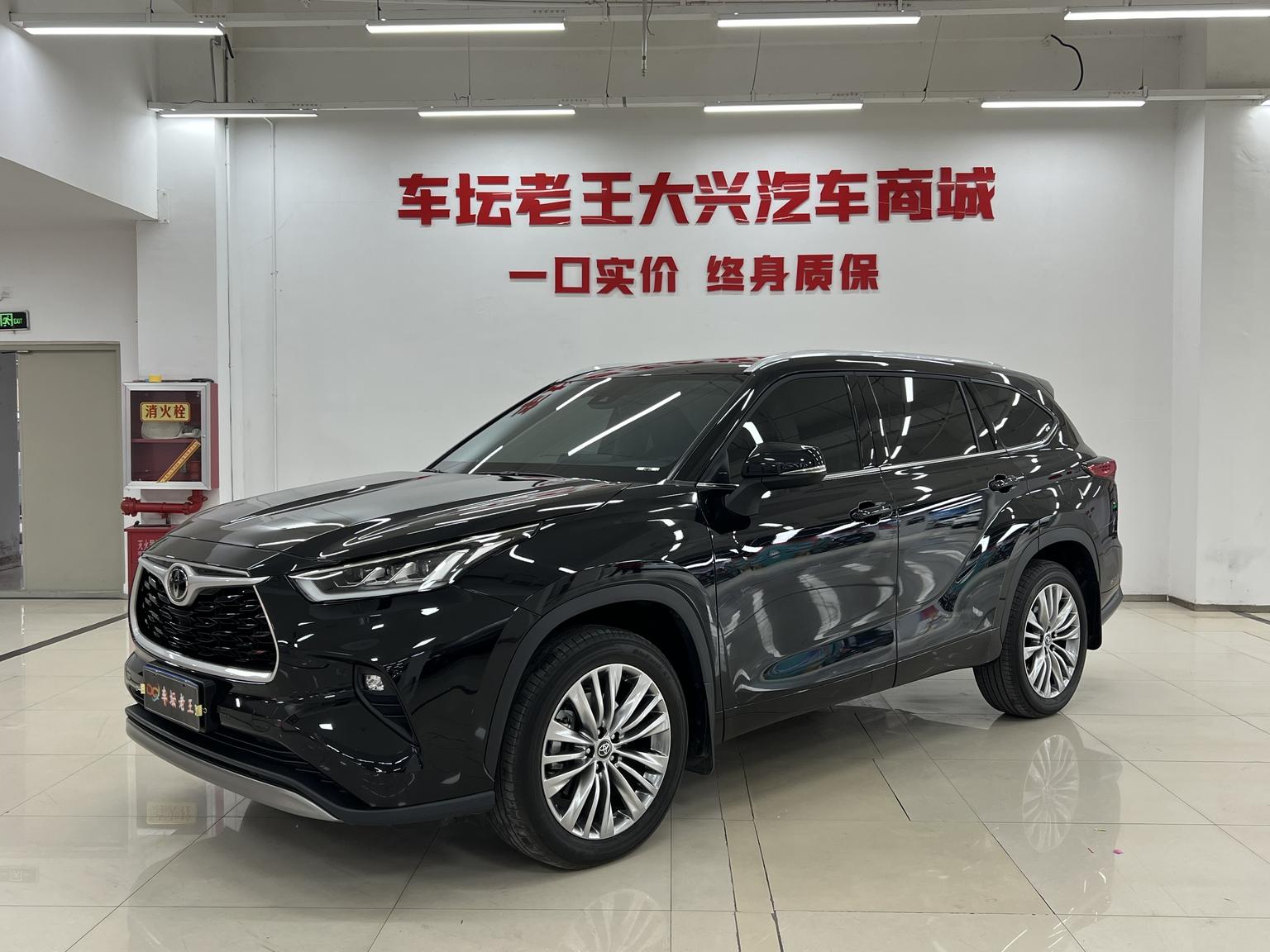 Toyota Highlander Premium 7-Seater AWD (2L) 2025