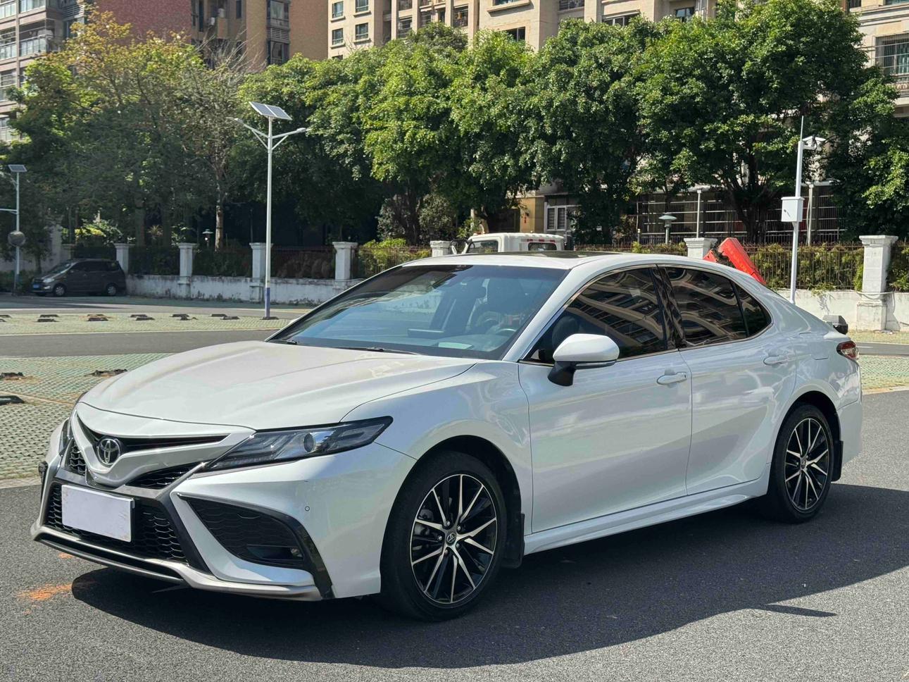 Toyota Camry 2.0S Knight (2L) 2022