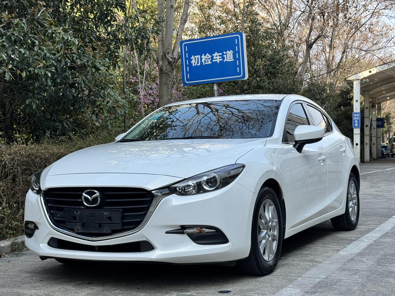Mazda 3 Axela Cloud Control Hatch 1.5L Auto Comfort 2019