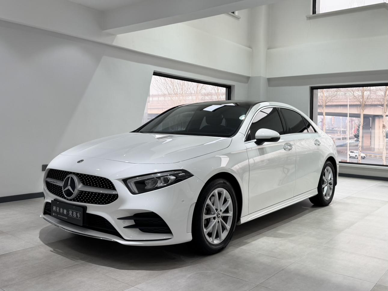Mercedes Benz Class-A Sport Sedan Fashion 2020