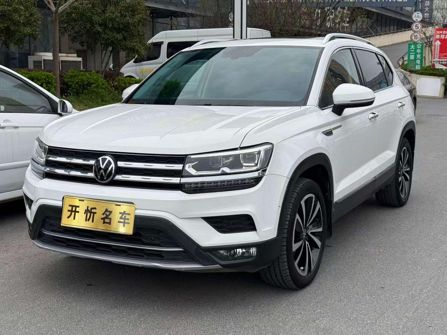 Volkswagen Tharu 330TSI 4WD Flagship 2022