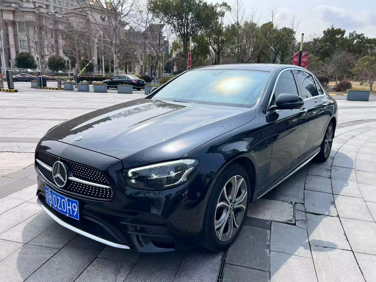 Mercedes Class-E E 300 L Luxury Sport Sedan 2023