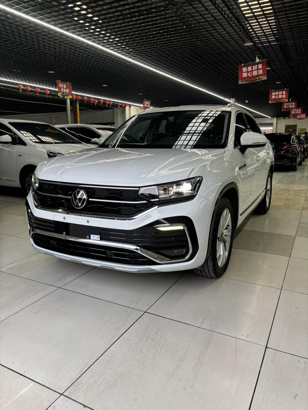 Volkswagen Tayron 330TSI FWD Premium Connect 2021