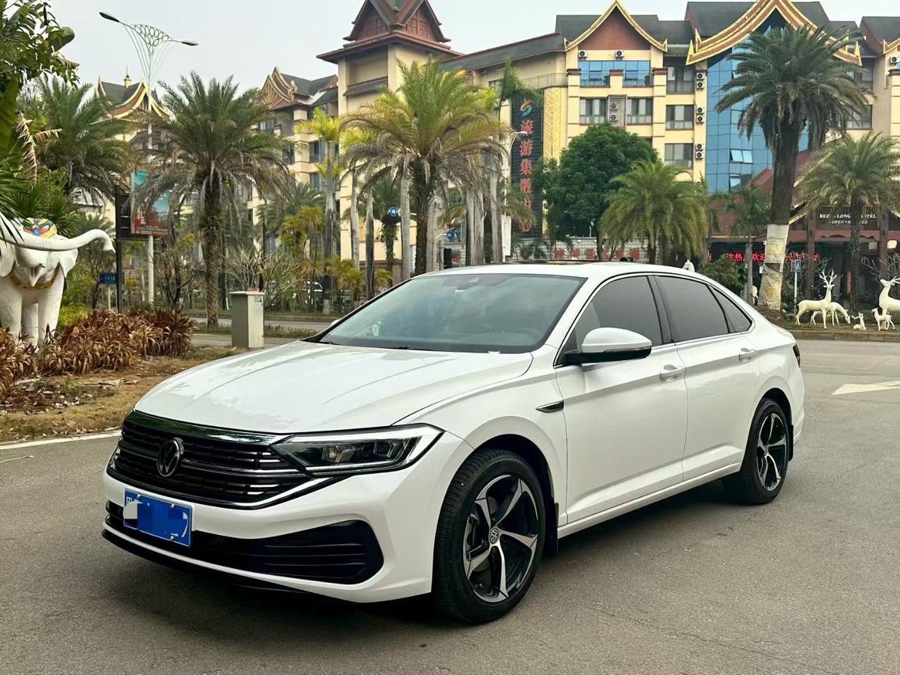 Volkswagen Sagitar 300TSI DSG Fly (1.5L) 2024
