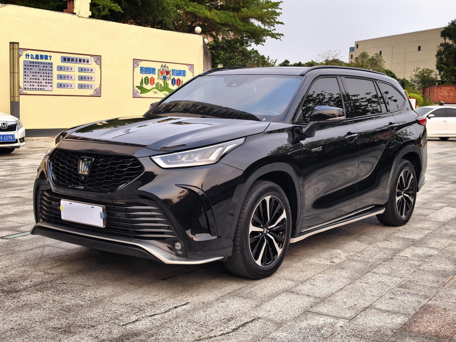 Toyota Crown-Kluger 2.5L HEV AWD Premium (2.5L) 2023