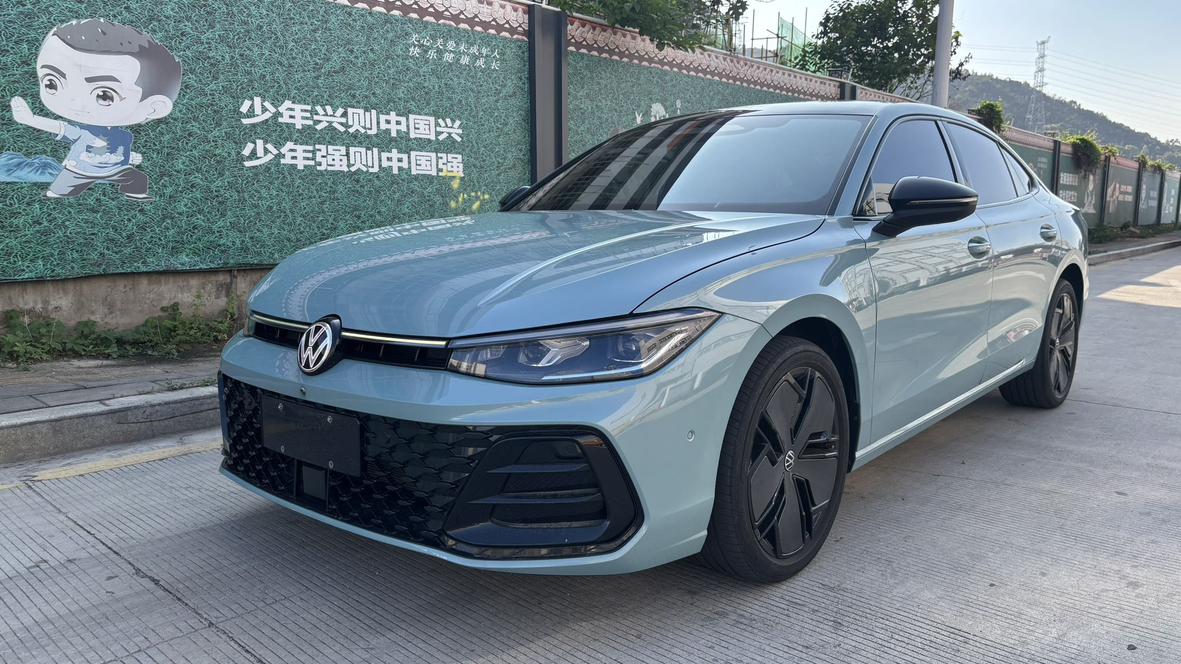 Volkswagen Passat 380TSI Starry Sky Flagship 2024
