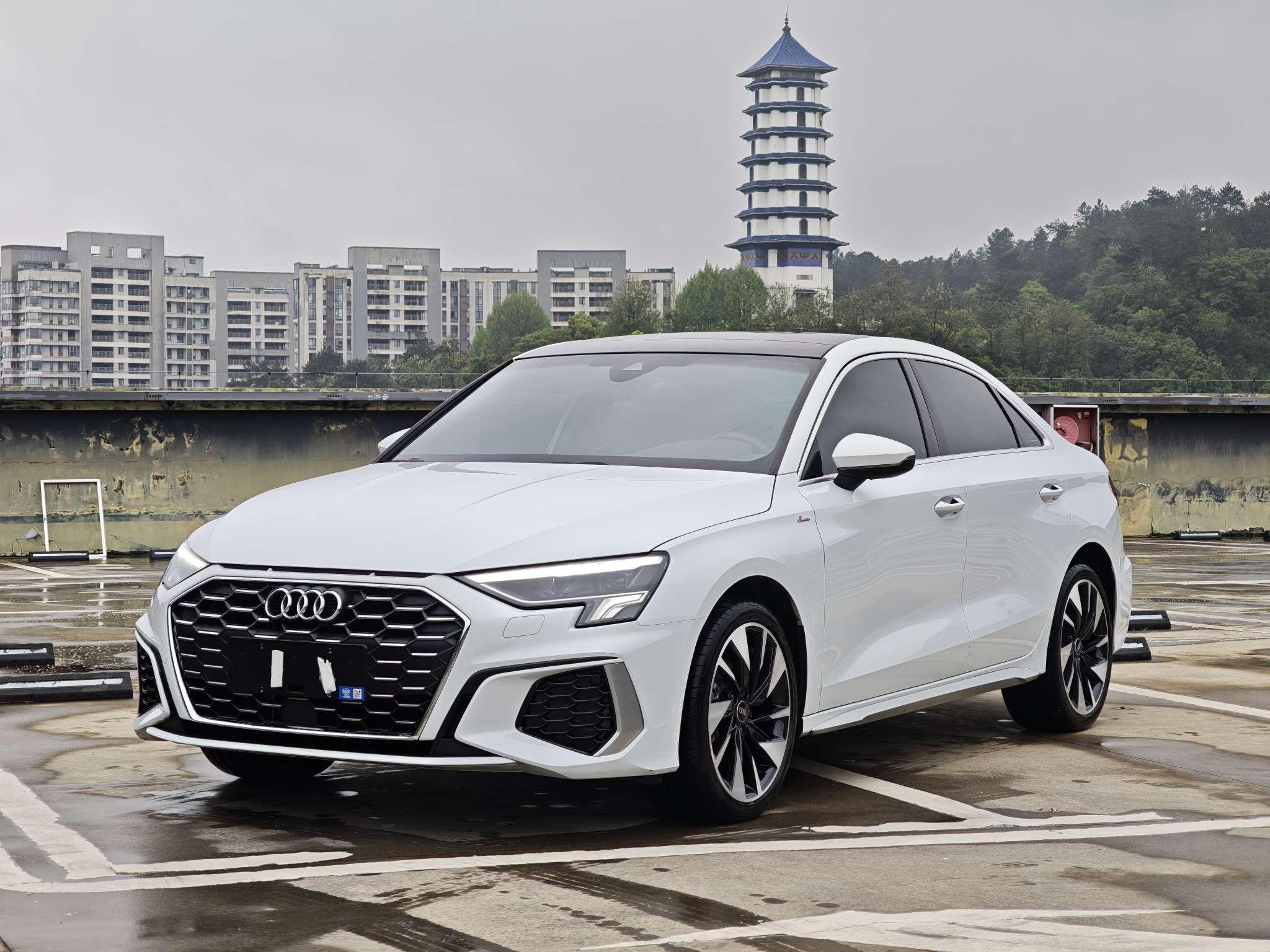Audi A3 35 TFSI Elegant Fashion 2024