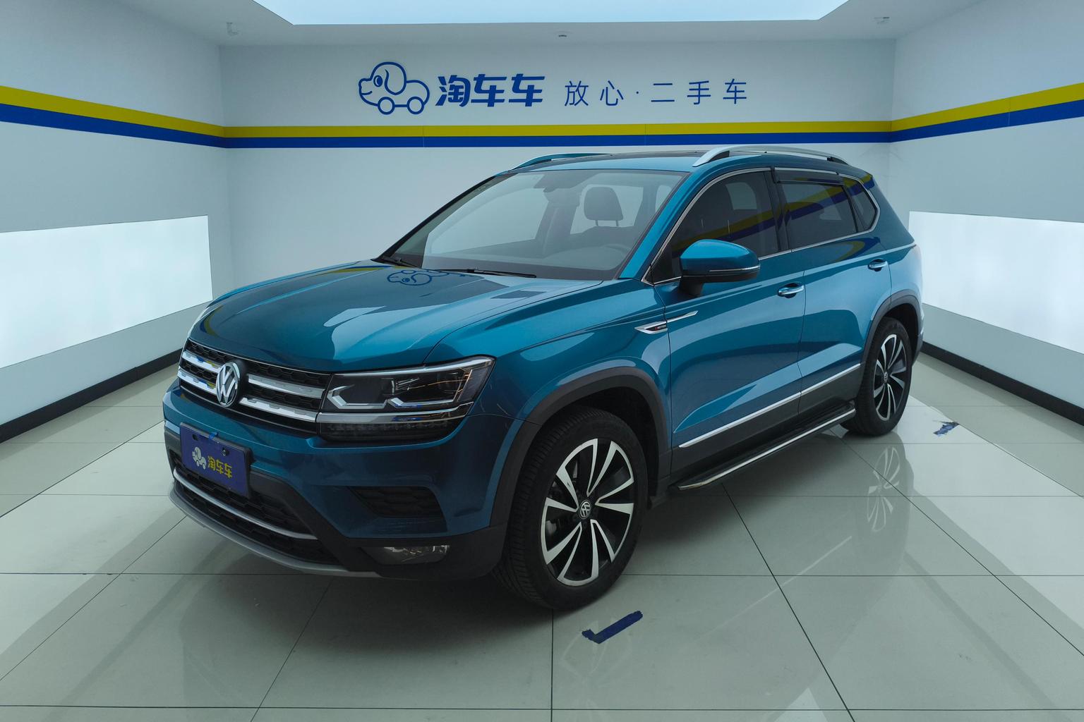 Volkswagen Tharu 330TSI 4WD Luxury 2019
