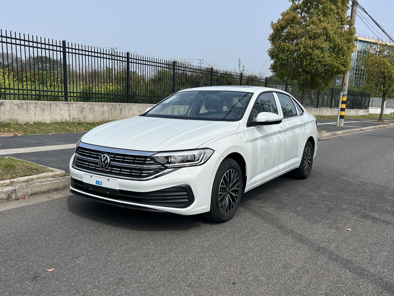 Volkswagen Sagitar 200TSI DSG Fly Edition 2026