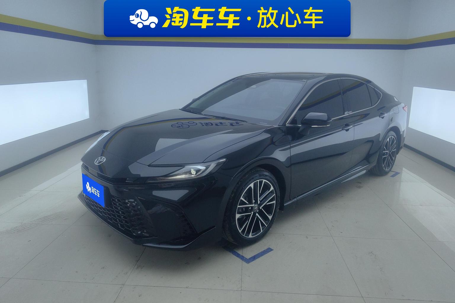 Toyota Camry 2.0HSE Sport Lite 2025