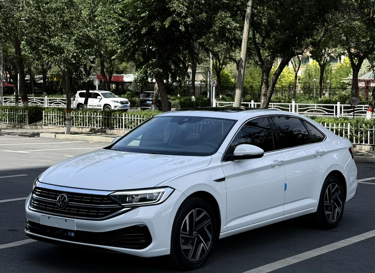 Volkswagen Sagitar 300TSI DSG Beyond 2024
