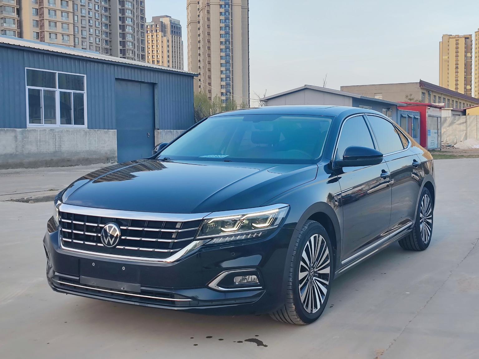 Volkswagen Passat 330TSI Luxury (2L) 2021