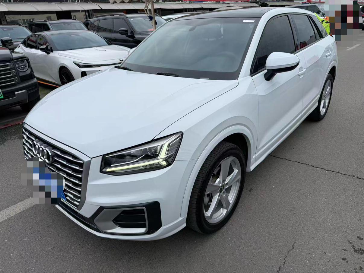 Audi Q2L Fashion Elegant (1.4L) 2020