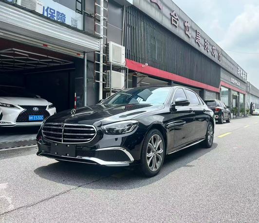 Mercedes Class-E E 300 L Luxury Sport Sedan (2L) 2021