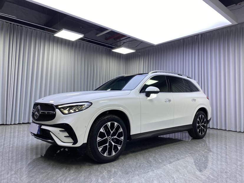 Mercedes GLC 260 L 4MATIC Luxury 5-Seat 2023