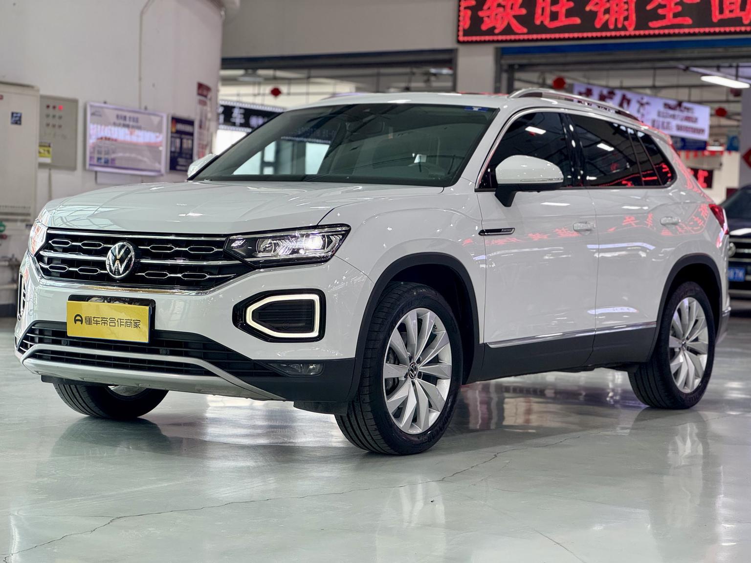 Volkswagen Tayron Luxury Connect Pro AWD 2022