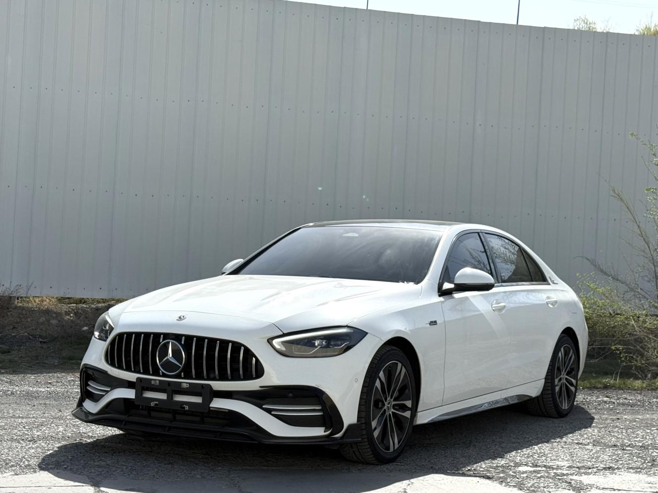 Mercedes Benz Class-C eL Plug-in Hybrid 2024