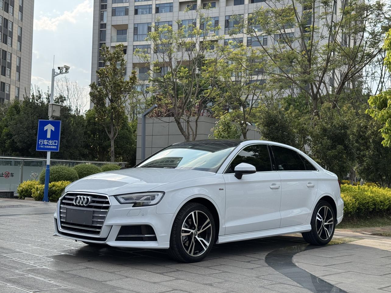 Audi A3 35 TFSI Fashion China V 2021