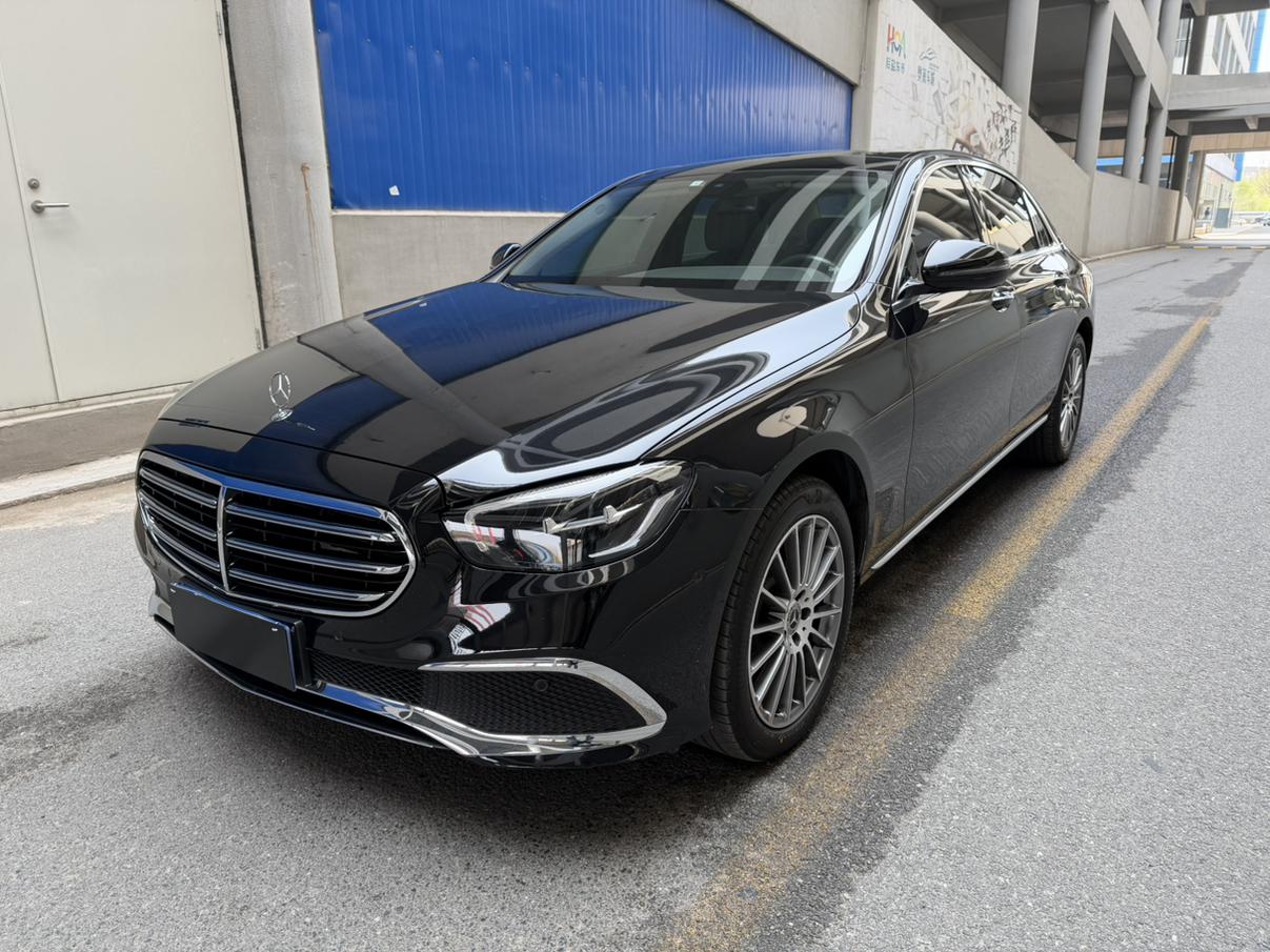 Mercedes Class-E 4MATIC Sedan 2023