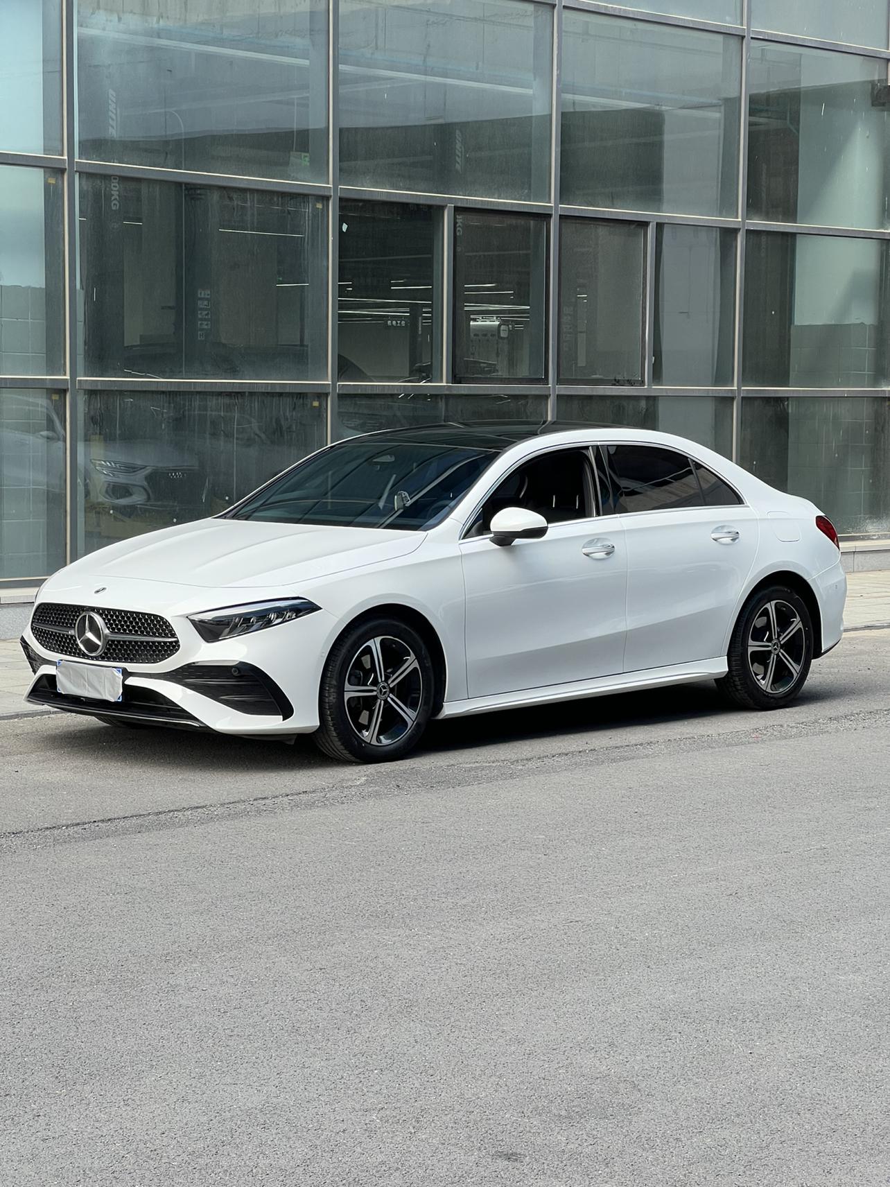 Mercedes Benz Class-A Fashion (1.3L) 2024