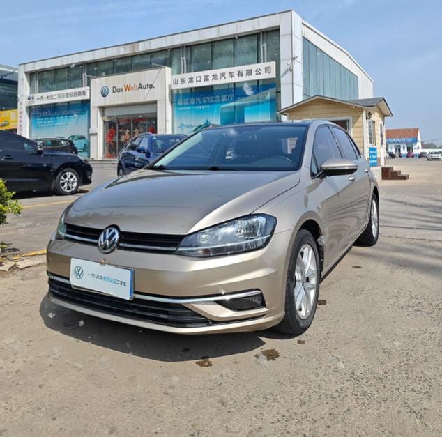 Volkswagen Golf 200TSI DSG Comfort China VI 2020