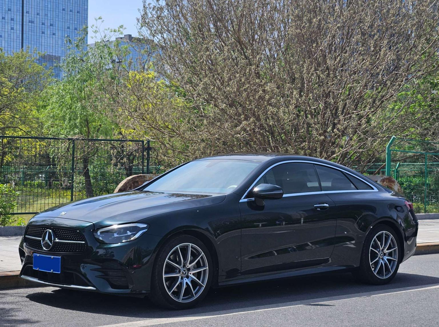 Mercedes Class-E E 260 Coupe (2L) 2023