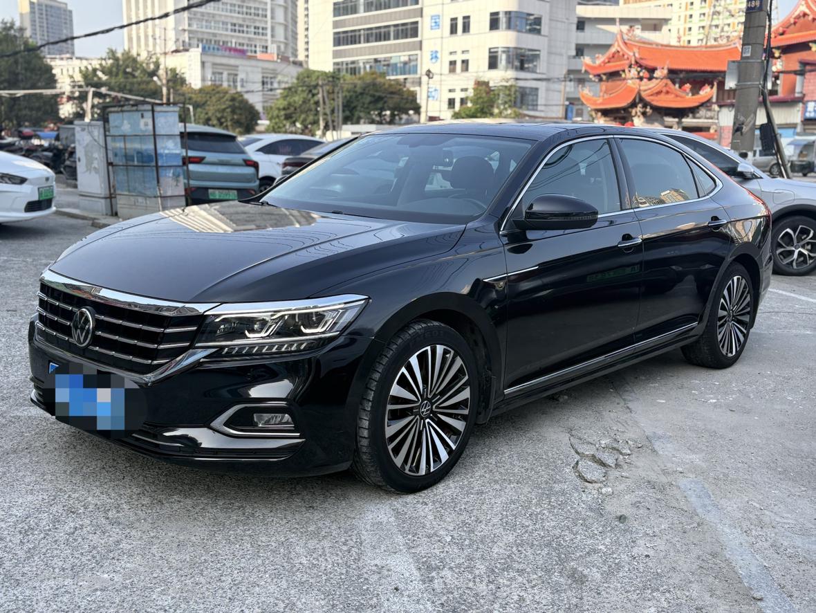Volkswagen Passat 330TSI Luxury CN6 (2L) 2021