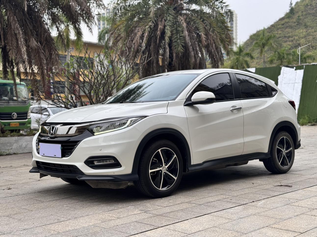 Honda Vezel 220 Turbo CVT Luxury 2021