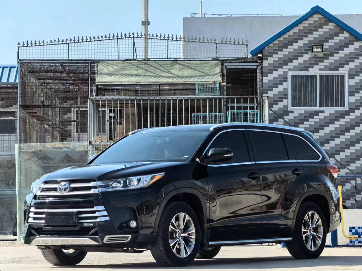 Toyota Highlander Elite 2WD 5-Seat 2021