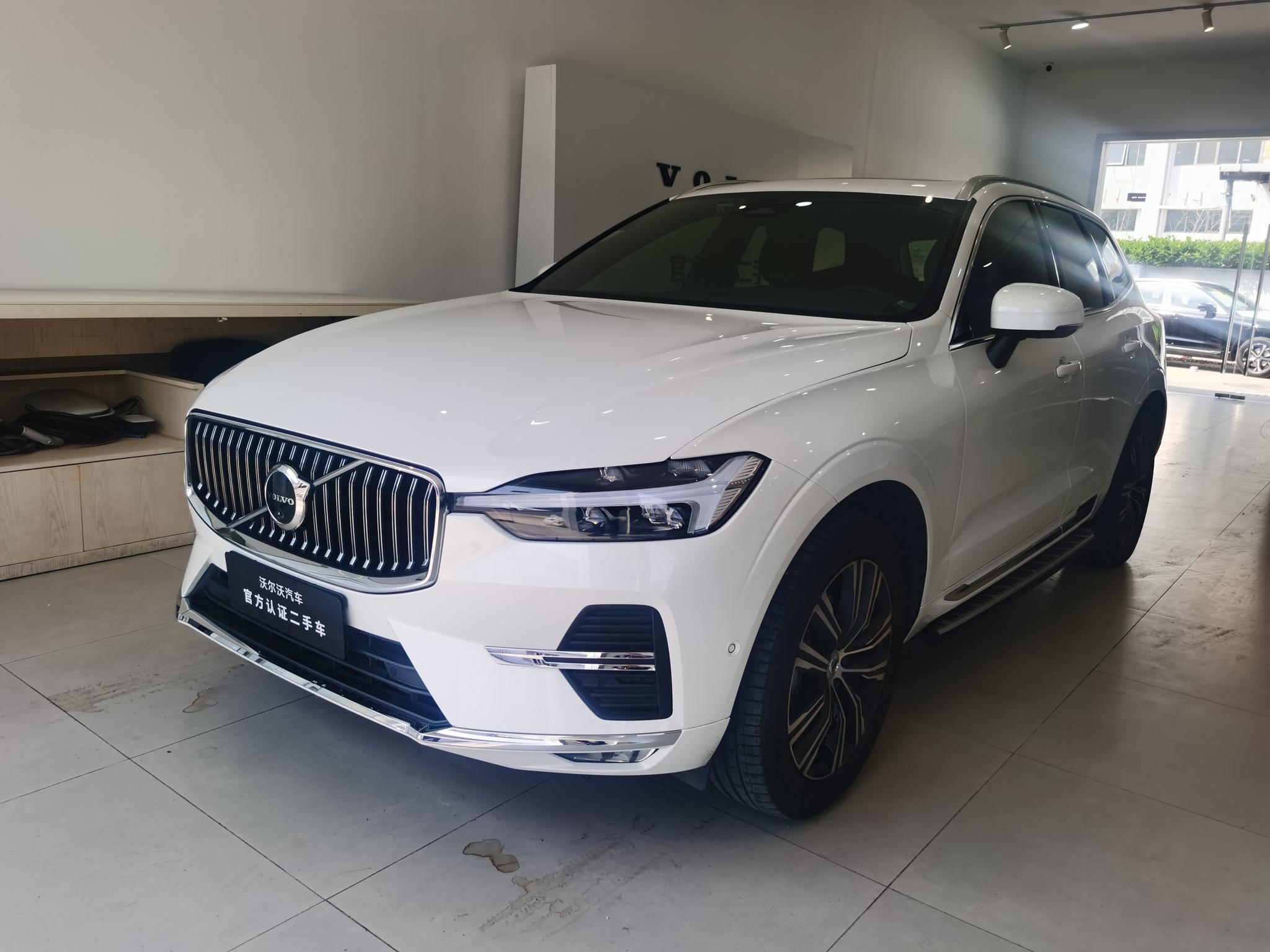 Volvo XC60 Intelligent Premium Plus Luxury AWD (2L) 2022