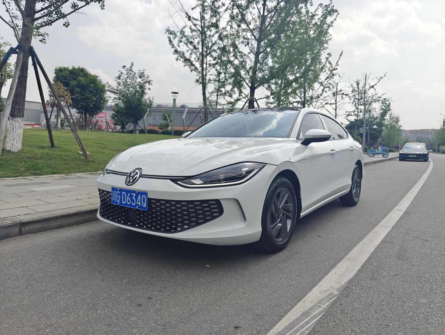 Volkswagen Lamando 280TSI DSG Xuanla 2025