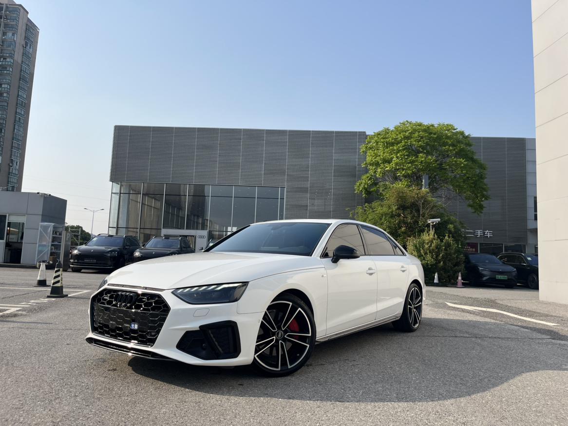 Audi A4L 45 TFSI Quattro Selection Dynamic 2024