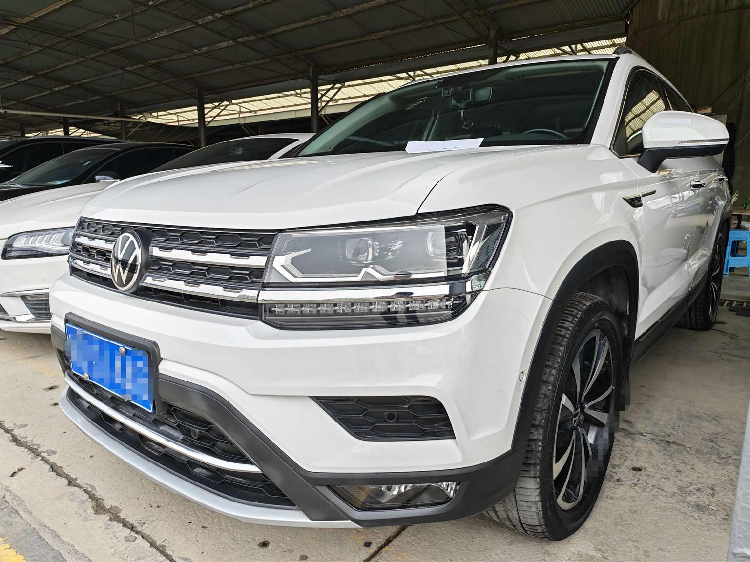 Volkswagen Tharu 330TSI 4WD Flagship 2021