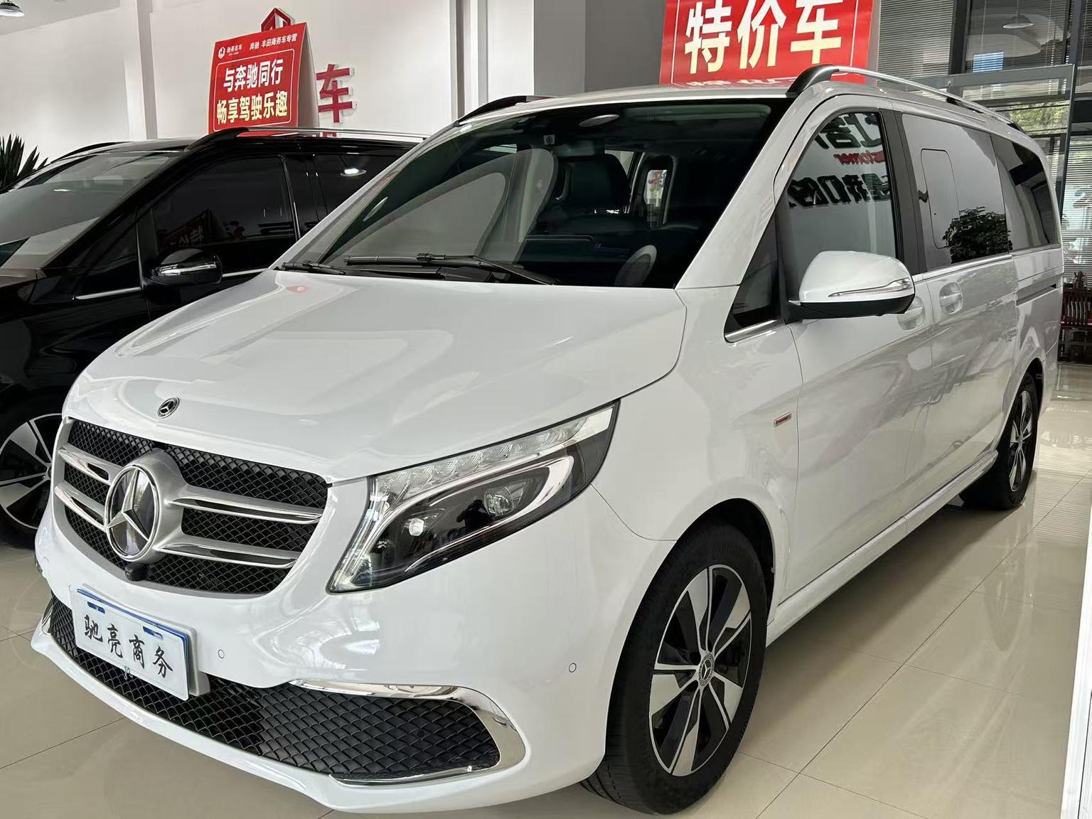 Mercedes V-260 Prestige (2L) 2022