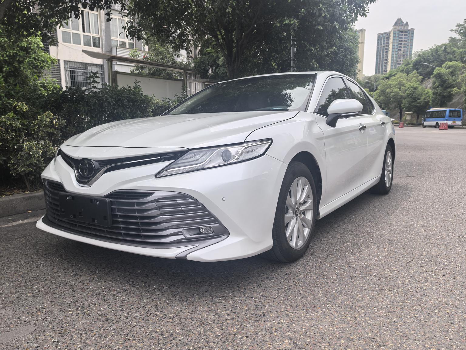 Toyota Camry G Luxury (2L) 2020